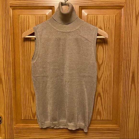 Vertical Design Gold Sparkle Silk blend Sleeveless Top - Picture 4 of 4